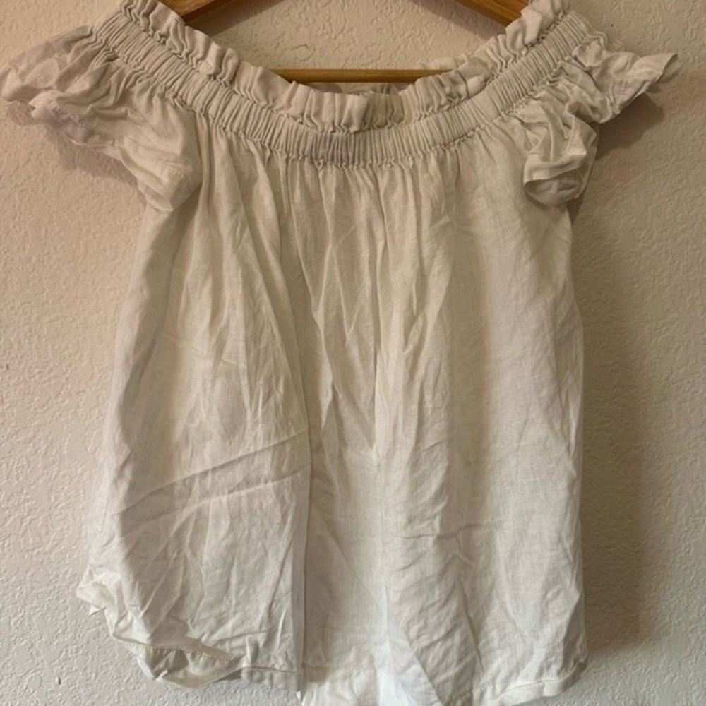 Off-Shoulder White Ruffled Top - image 2